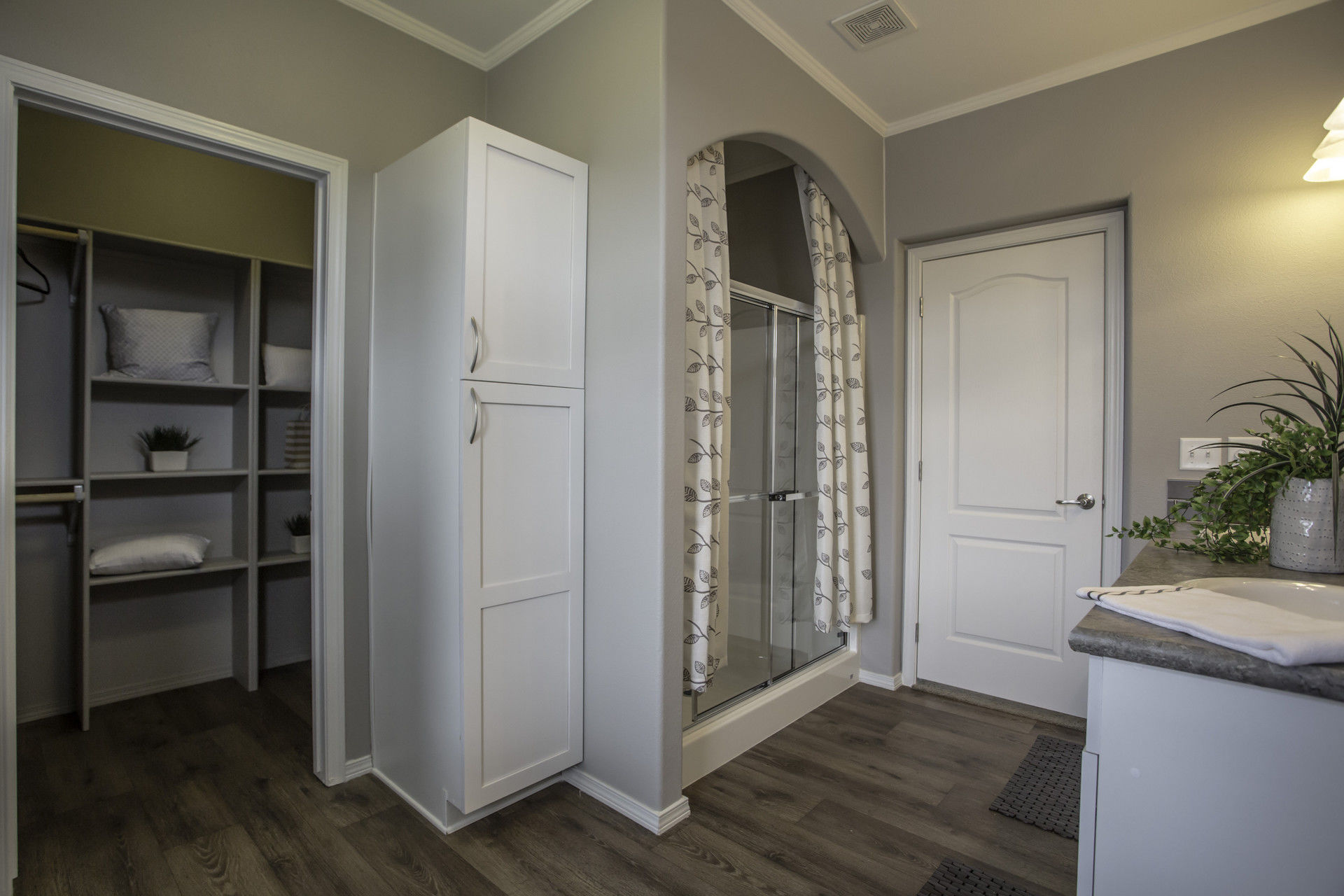 Enchantment 70 3 bed / 2 bath / 2100 sqft affordable home for 109900