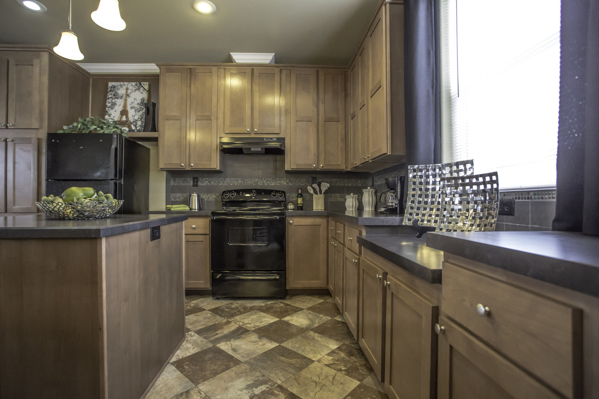 Bellingham 3 bed / 2 bath / 2100 sqft affordable home for 93900