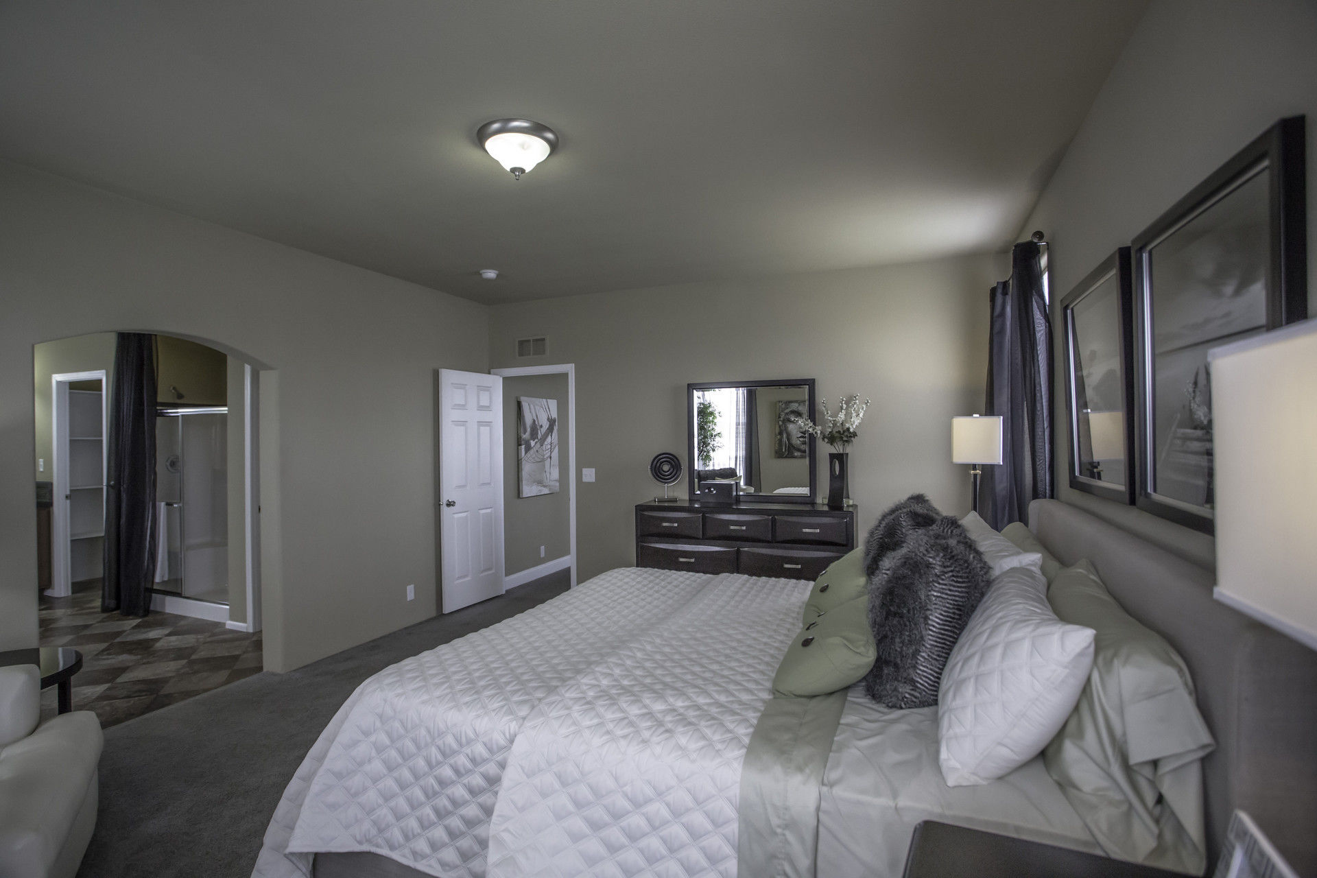 Bellingham 3 bed / 2 bath / 2100 sqft affordable home for 93900