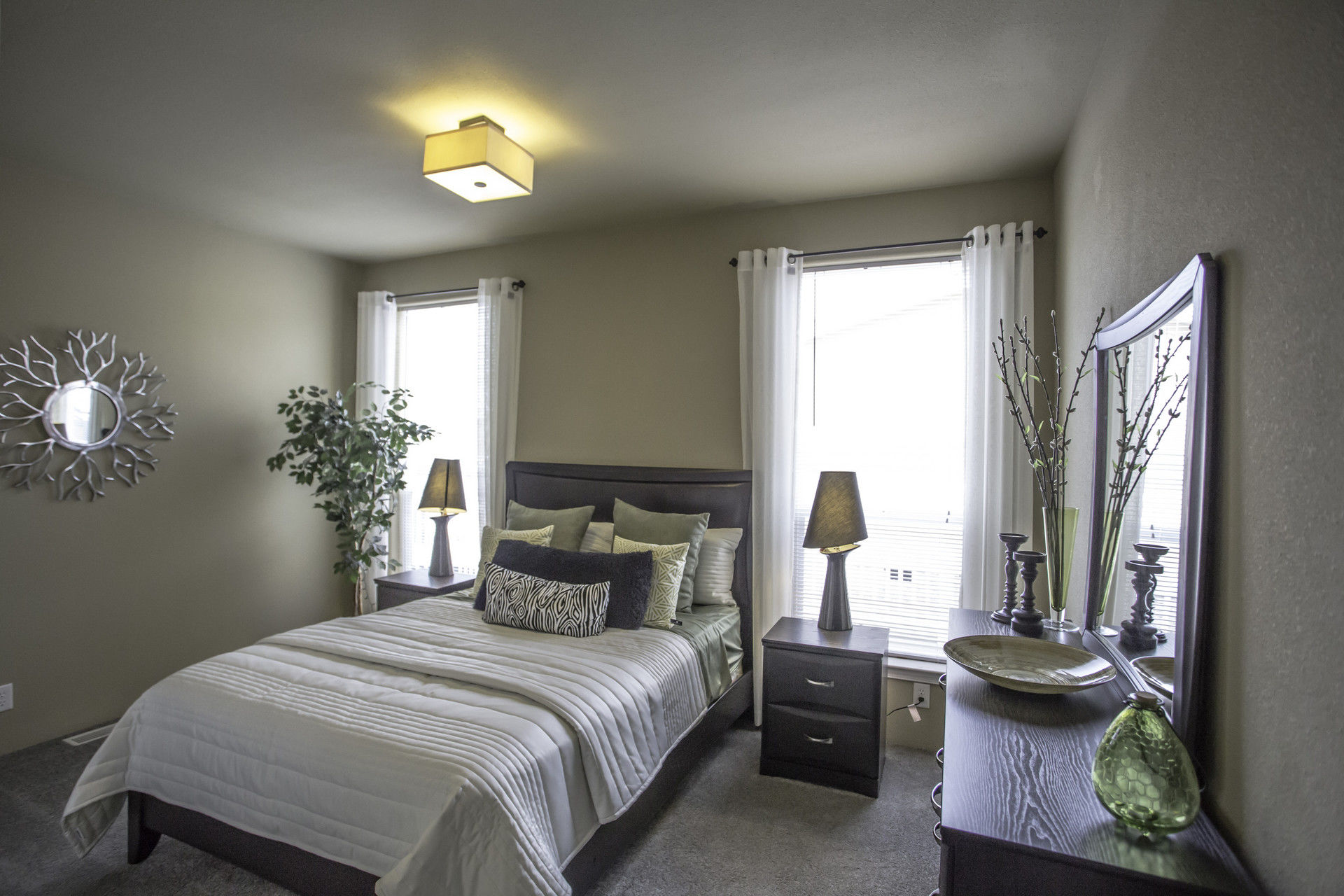 Bellingham 3 bed / 2 bath / 2100 sqft affordable home for 93900