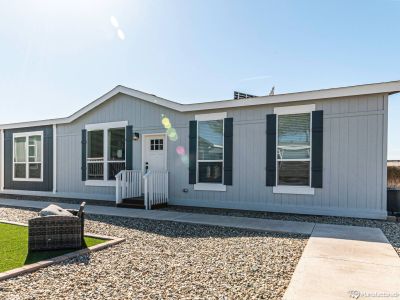 Homes Direct Modular Homes - Model Miles Plus HRR32523B
