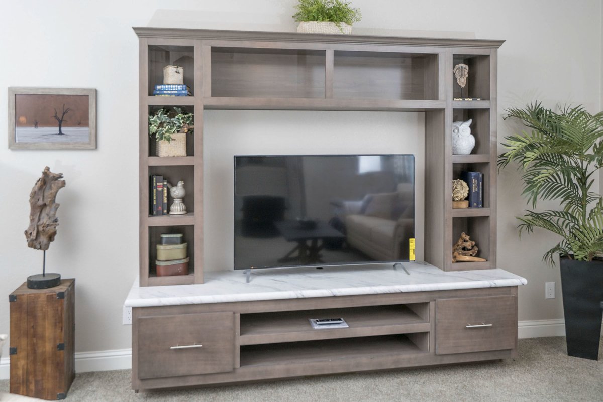 <h2>Custom Living Rooms</h2>  <p>From strategically placed windows for natural lighting to open floor plans, your new living room can maximize your ability to entertain guests or just watch the big game.</p>  <p><a https://www.thehomesdirect.com/customization/living-room