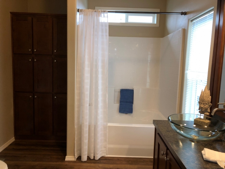 Golden West Albany Or 3 Bedroom Manufactured Home
