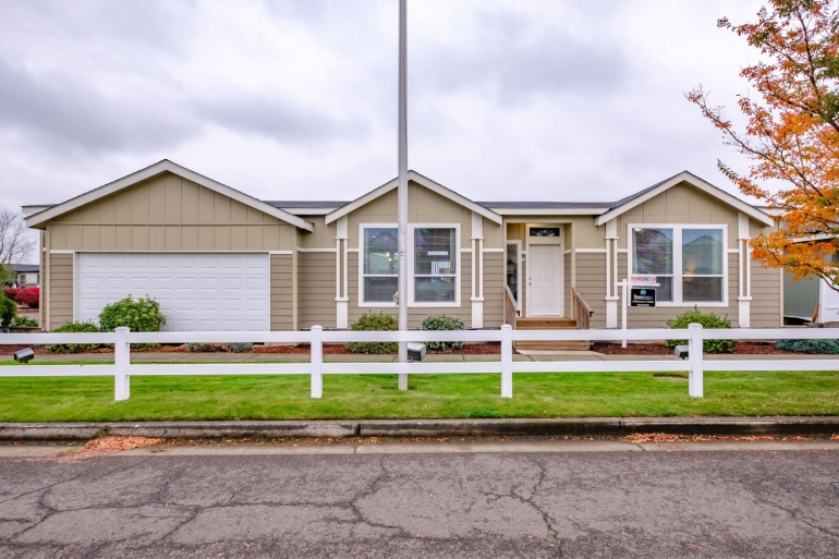 HD30643B St. Andrews - double wide 3 bedroom luxury manufactured home for sale in Washington, Oregon